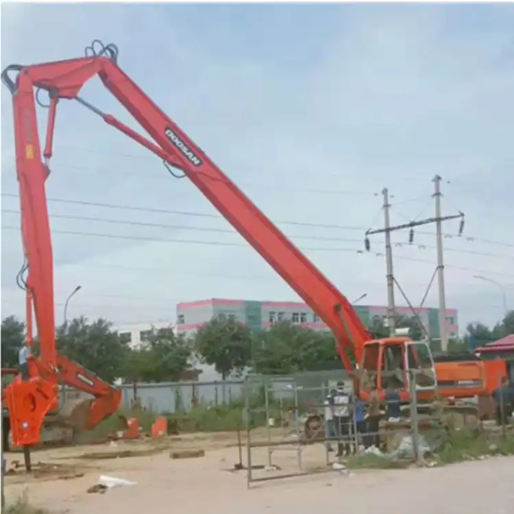 How to calculate the maximum safe demolition height of the excavator three-section demolition boom?